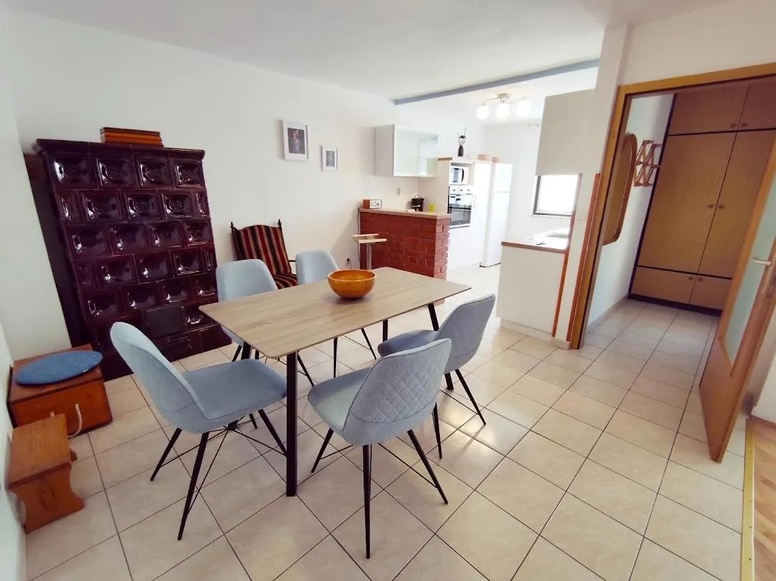 Apartment Jela Pula