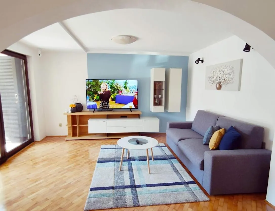 Apartment Jela Pula Kroatien