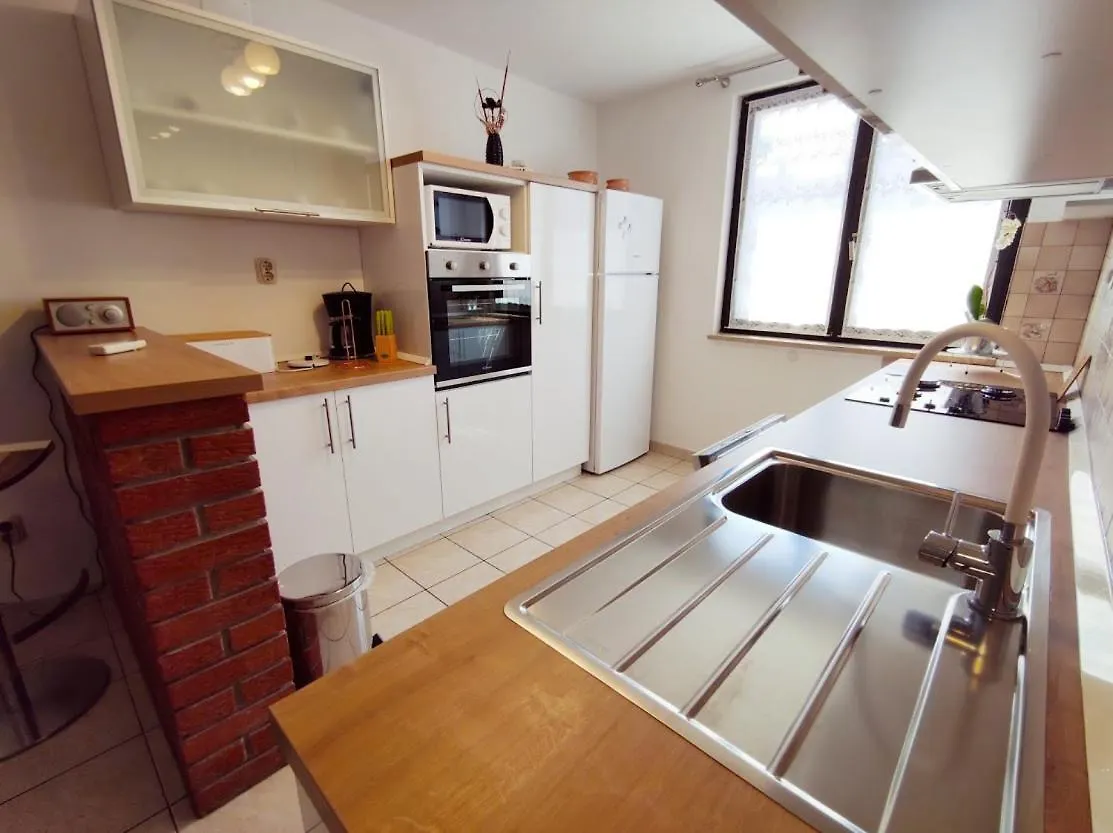 Apartment Jela Pula Kroatien